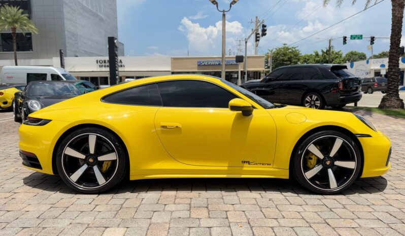 2022 Porsche 911 Carrera full