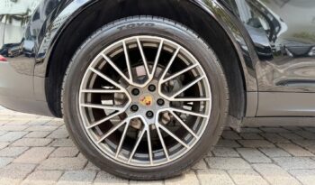 2020 Porsche Cayenne S Coupe full