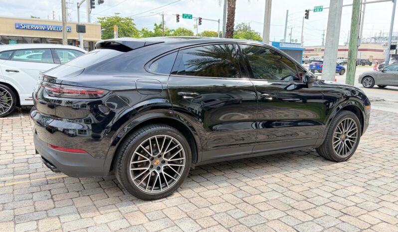 2020 Porsche Cayenne S Coupe full