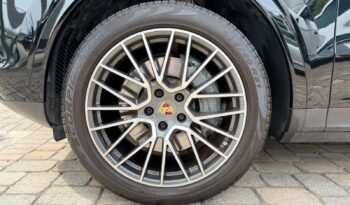 2020 Porsche Cayenne S Coupe full