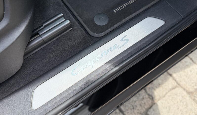 2020 Porsche Cayenne S Coupe full