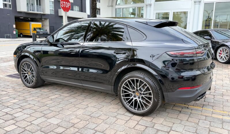 2020 Porsche Cayenne S Coupe full