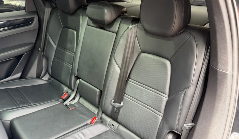 2020 Porsche Cayenne S Coupe full