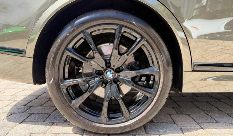 2025 BMW X7 xDrive40i full