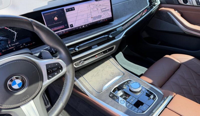 2025 BMW X7 xDrive40i full