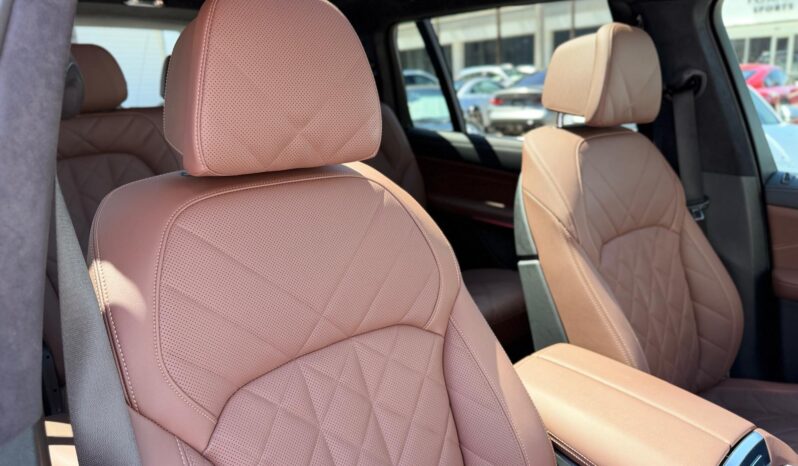 2025 BMW X7 xDrive40i full