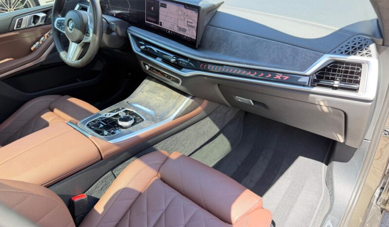 2025 BMW X7 xDrive40i full