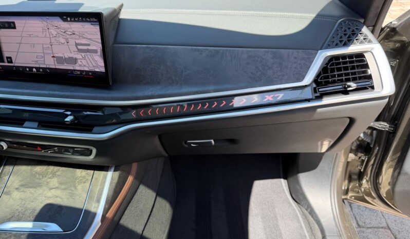 2025 BMW X7 xDrive40i full