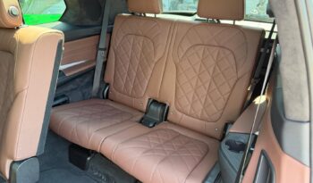 2025 BMW X7 xDrive40i full