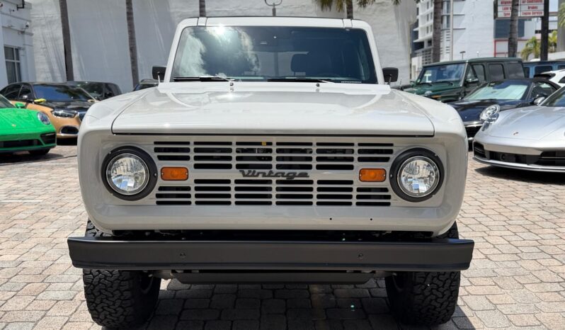 2025 Ford Bronco Badlands Vintage Modern full