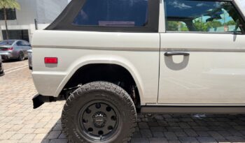 2025 Ford Bronco Badlands Vintage Modern full