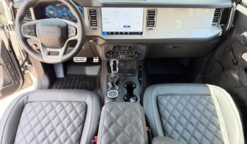 2025 Ford Bronco Badlands Vintage Modern full