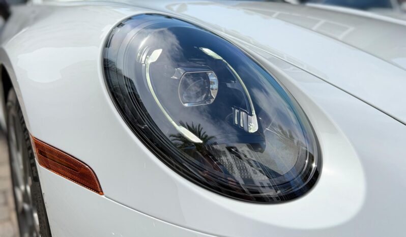 2025 Porsche 911 Carrera full