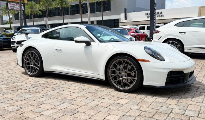 2025 Porsche 911 Carrera full
