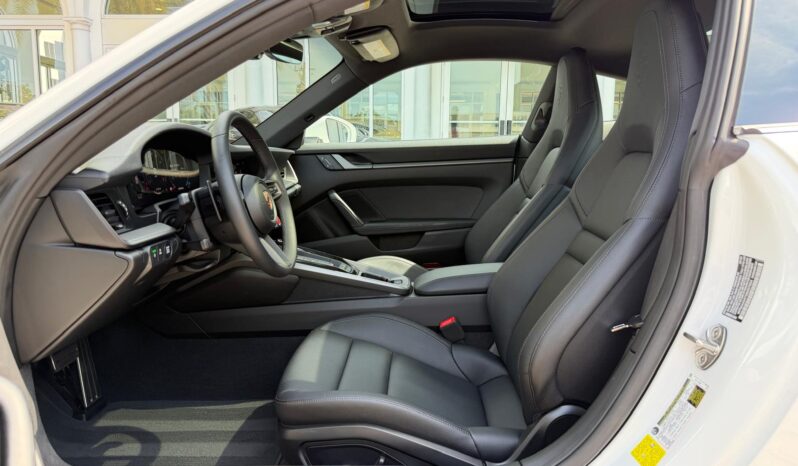 2025 Porsche 911 Carrera full