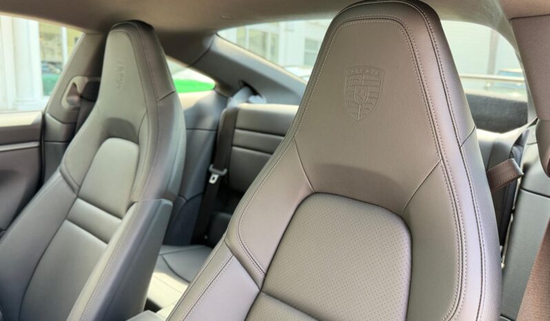 2025 Porsche 911 Carrera full
