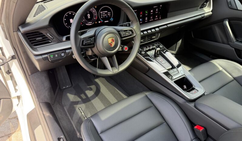 2025 Porsche 911 Carrera full