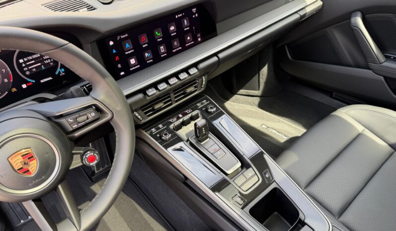 2025 Porsche 911 Carrera full