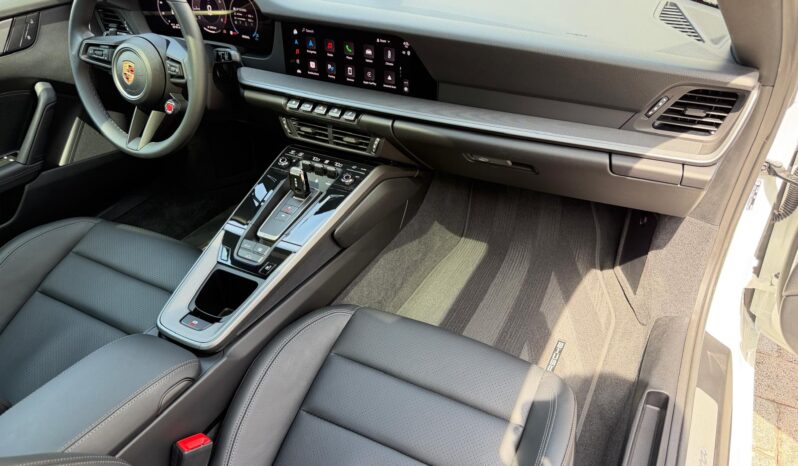 2025 Porsche 911 Carrera full