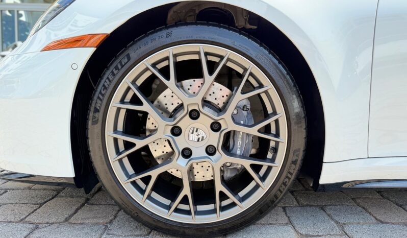 2025 Porsche 911 Carrera full