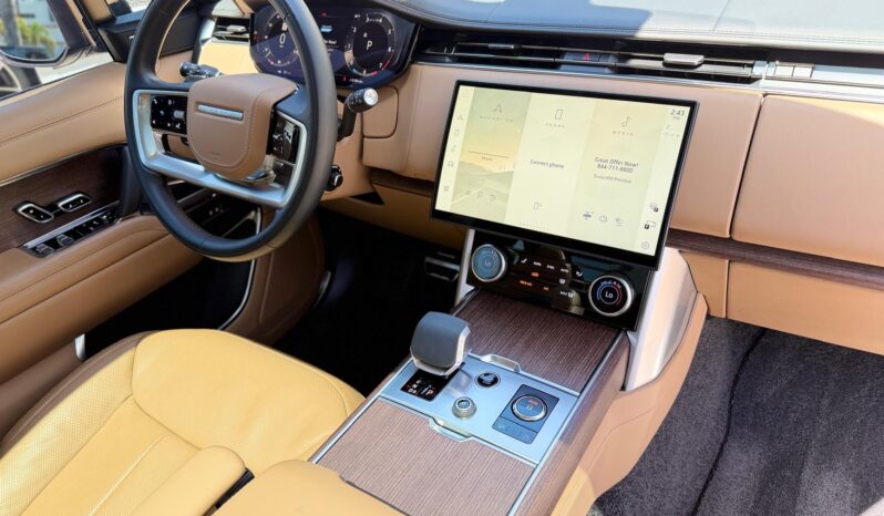 2023 Land Rover Range Rover P530 SE LWB full