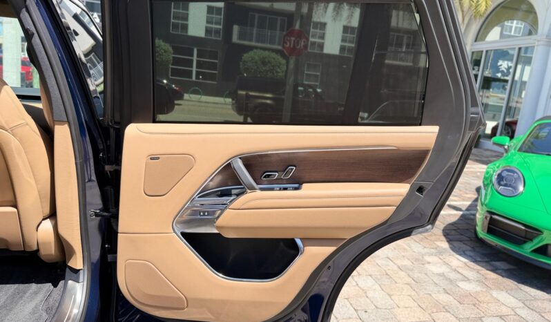 2023 Land Rover Range Rover P530 SE LWB full