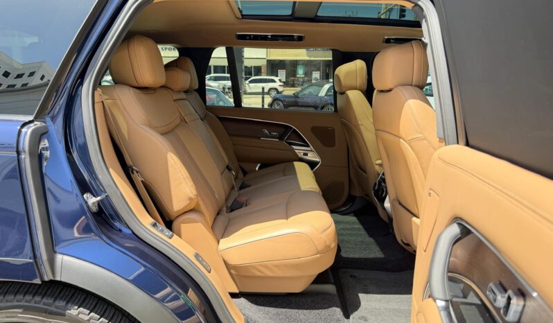 2023 Land Rover Range Rover P530 SE LWB full