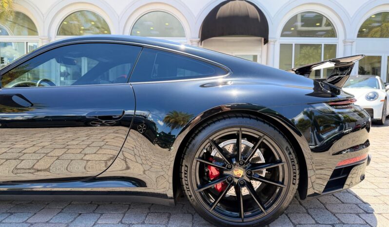 2021 Porsche 911 Carrera 4 full