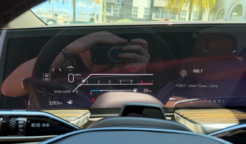 2026 Cadillac Escalade Luxury 4WD full