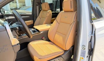 2026 Cadillac Escalade Luxury 4WD full