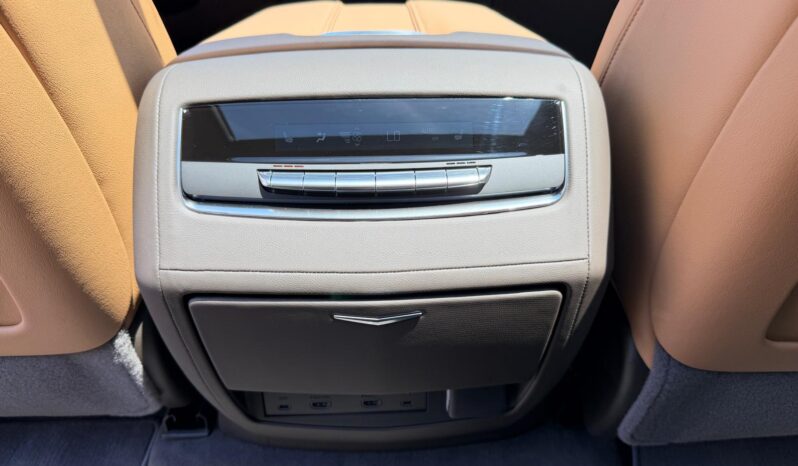 2026 Cadillac Escalade Luxury 4WD full