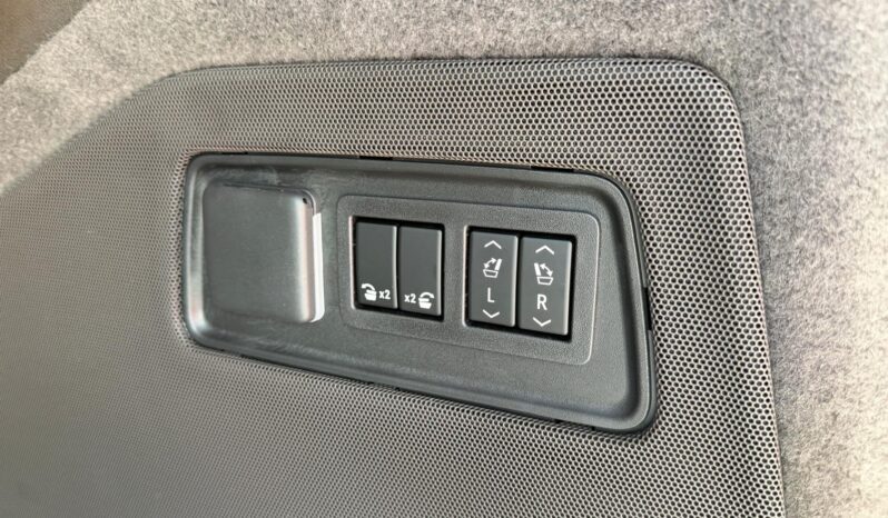 2026 Cadillac Escalade Luxury 4WD full