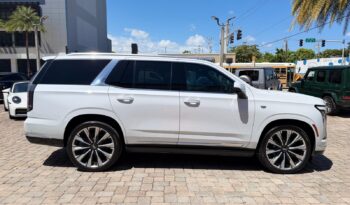 2026 Cadillac Escalade Luxury 4WD full