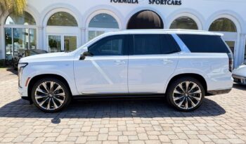 2026 Cadillac Escalade Luxury 4WD full