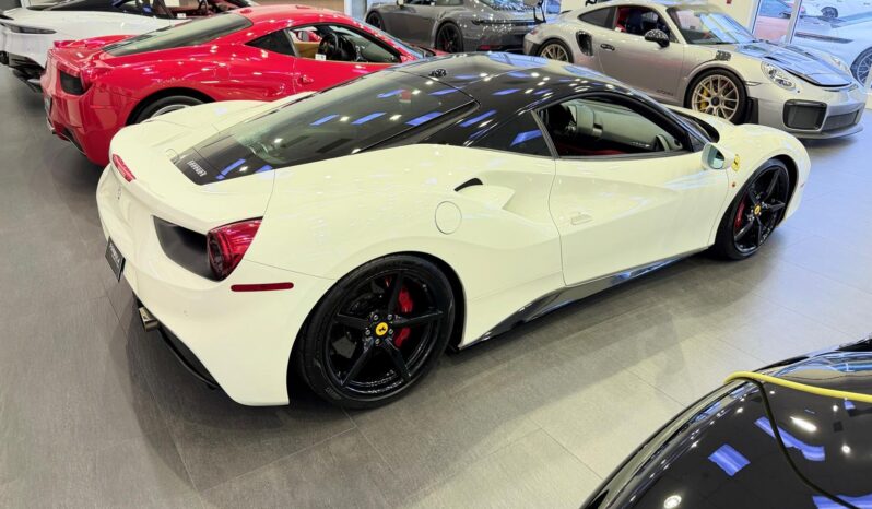 2017 Ferrari 488 GTB full