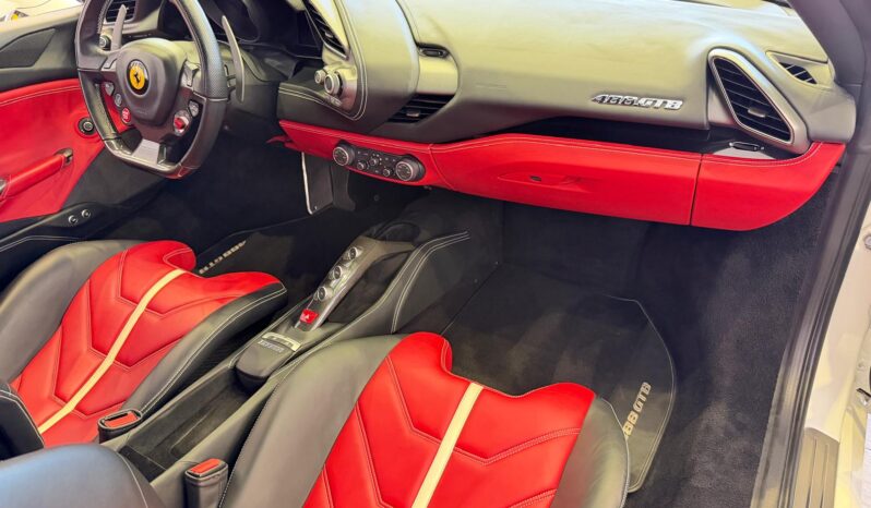 2017 Ferrari 488 GTB full