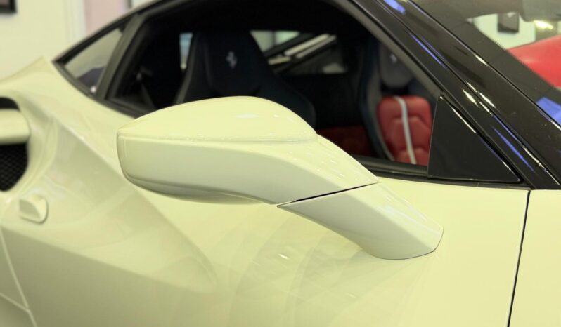 2017 Ferrari 488 GTB full