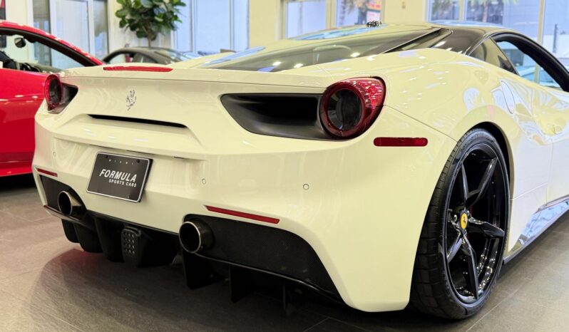 2017 Ferrari 488 GTB full