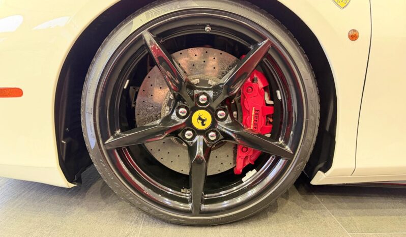 2017 Ferrari 488 GTB full