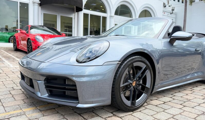 2025 Porsche 911 Carrera Cabriolet full