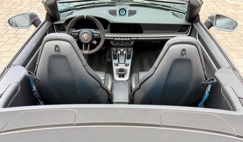 2025 Porsche 911 Carrera Cabriolet full