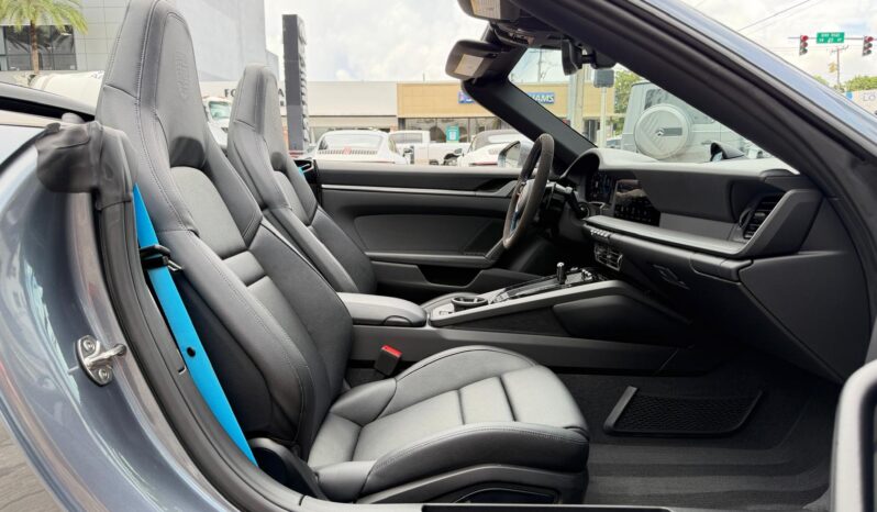2025 Porsche 911 Carrera Cabriolet full
