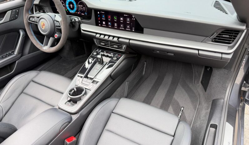 2025 Porsche 911 Carrera Cabriolet full