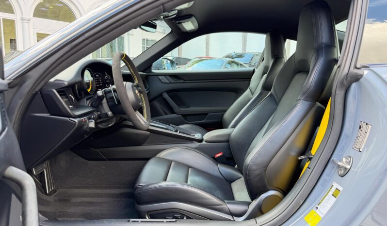 2024 Porsche 911 Carrera GTS full