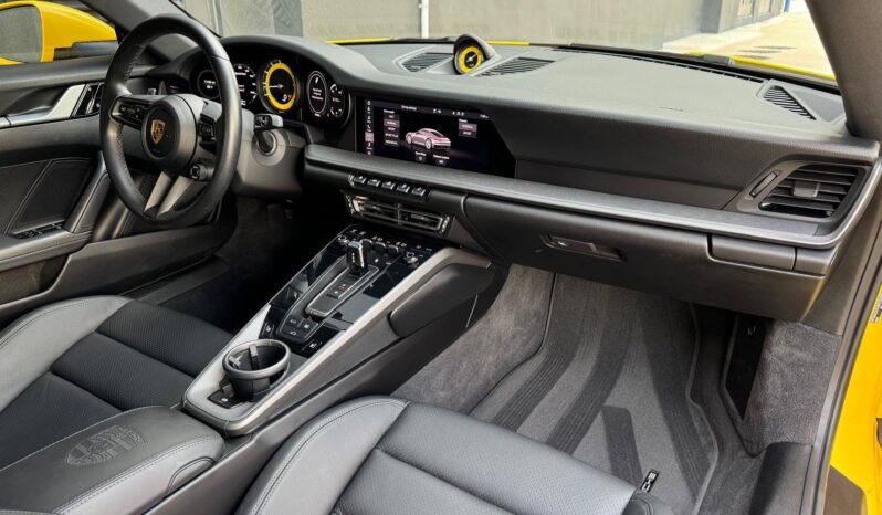 2021 Porsche 911 Carrera full