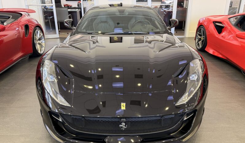 2019 Ferrari 812 Superfast full