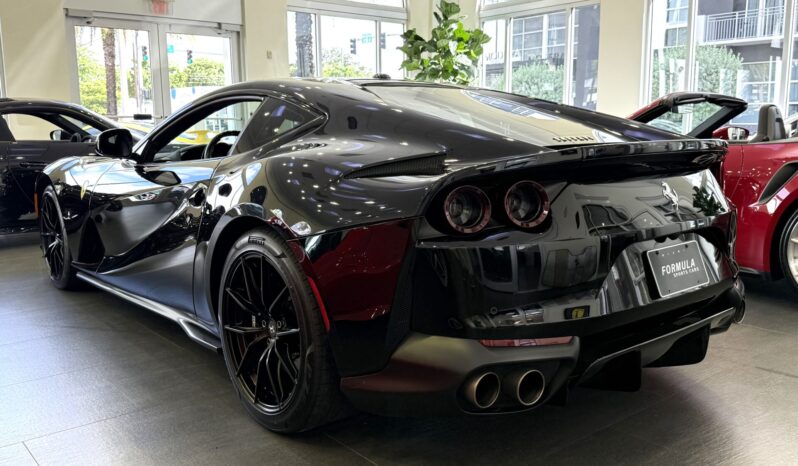 2019 Ferrari 812 Superfast full