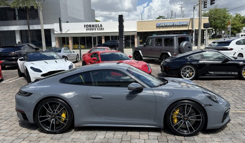 2024 Porsche 911 Carrera GTS full