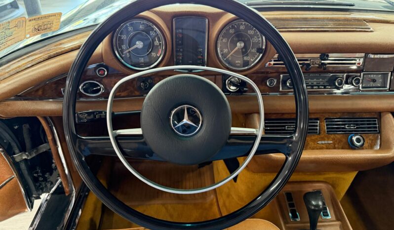 1971 Mercedes-Benz 280 SE 3.5 Cabriolet full