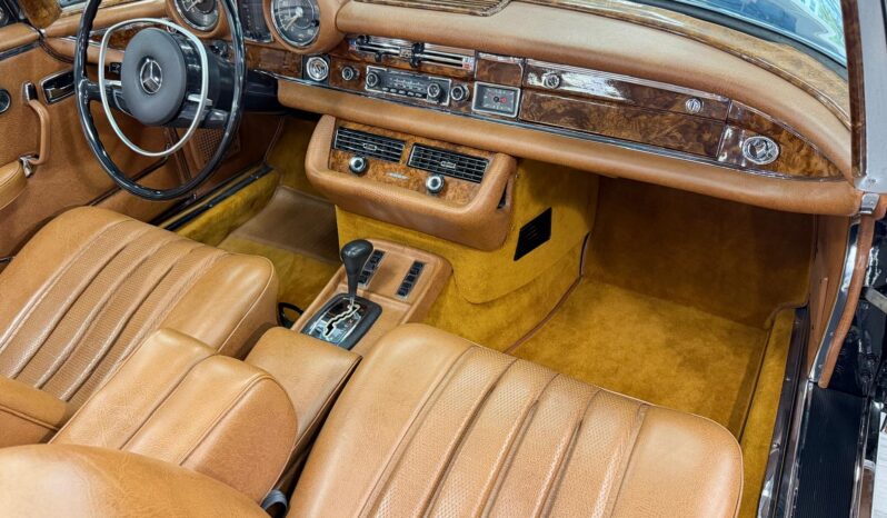 1971 Mercedes-Benz 280 SE 3.5 Cabriolet full